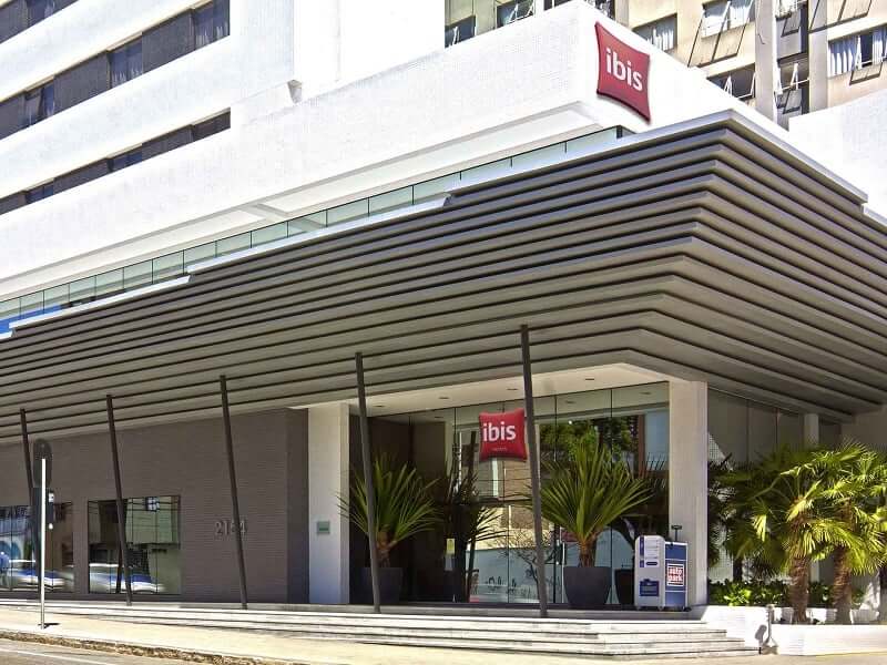 Hotéis bons e baratos em Curitiba: Ibis Hotéis bons e baratos em Curitiba: Ibis