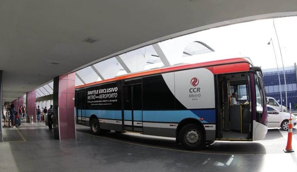 Como ir do aeroporto de Salvador até o centro turístico: Ônibus na área de desembarque do aeroporto de Salvador