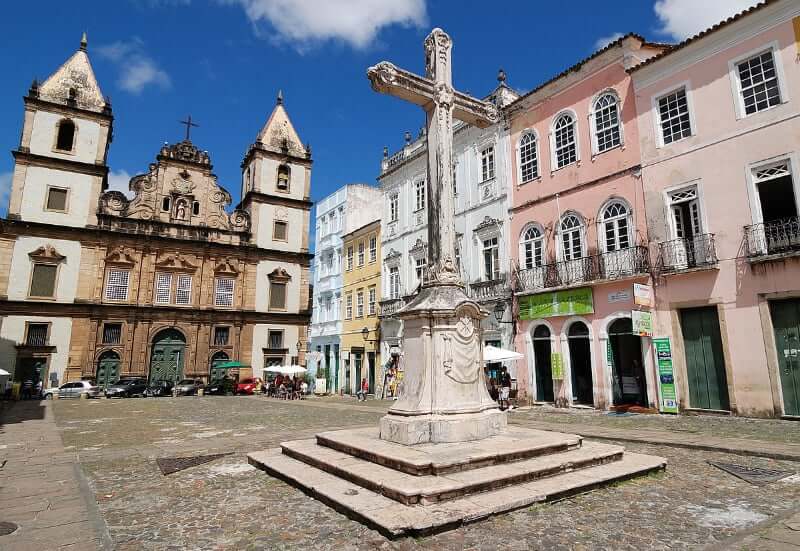 Igreja e Convento de São Francisco em Salvador: Igreja e o Largo de São Francisco