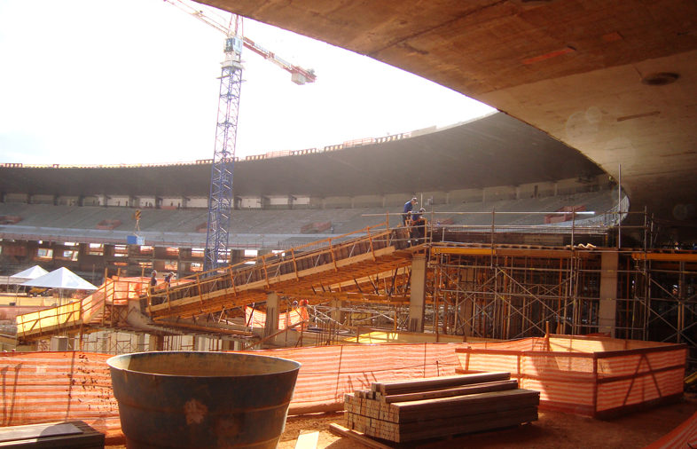 Estádio Governador Magalhães Pinto em Belo Horizonte: Reformas