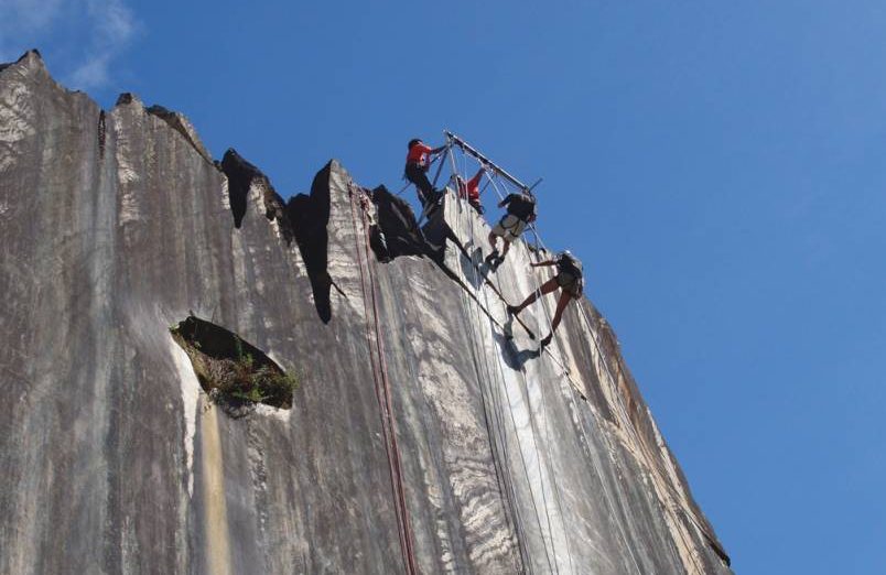 Serra do Cipó em Belo Horizonte: Rappel no Morro da Pedreira