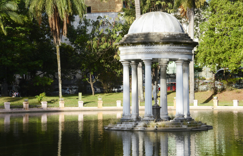  Parque Municipal Américo Renné Giannetti em Belo Horizonte: Monumentos