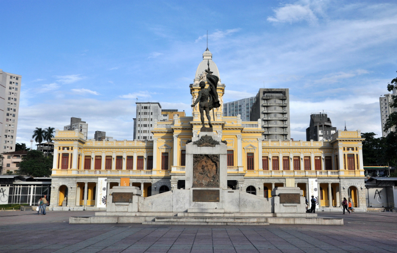 Praça da Estação em Belo Horizonte: Monumentos